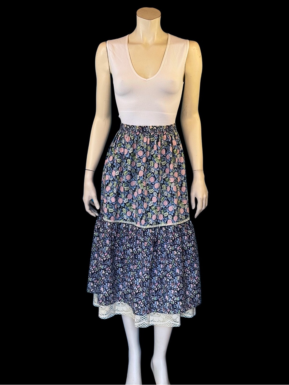 70s Calico Floral Boho Prairie Skirt / Blue Pink Sage Cotton / M